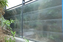 旭東鋼構(gòu)工程項目：施工圍擋持續(xù)安裝中