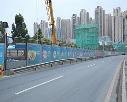 施工工地圍擋選取采購有什么講究嗎？旭東鋼構(gòu)廠家告訴你